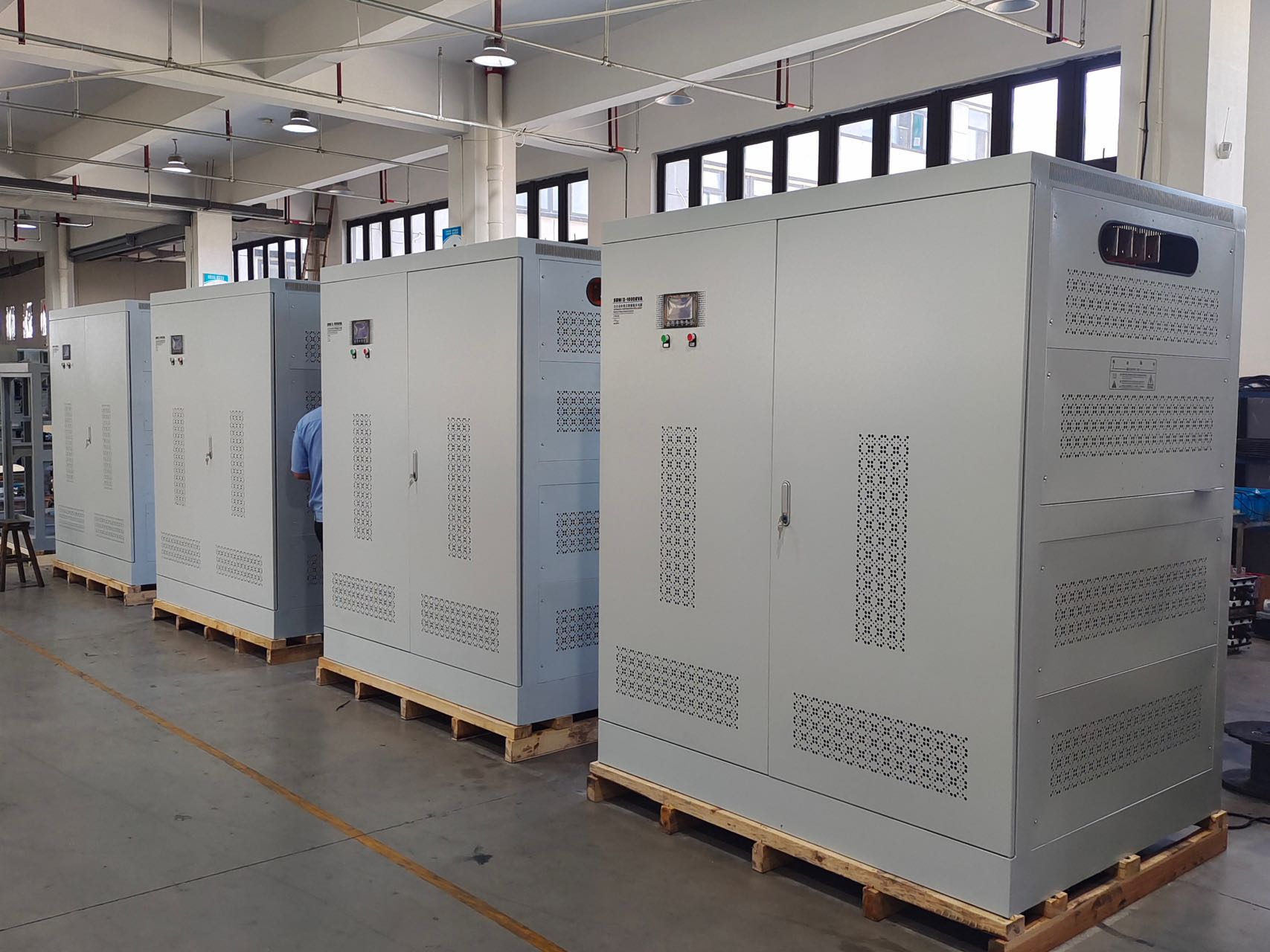 SBW 50KVA-2000KVA SBW-F-1200KVA VOLTAGE REGULATOR 